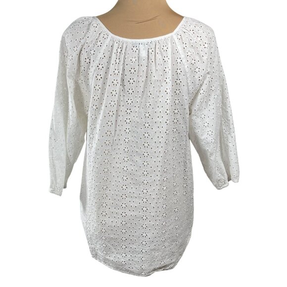 Chaps Eyelet Blouse White Popover V-Neck M Medium 3/4 Sleeve Cotton - Picture 3 of 7